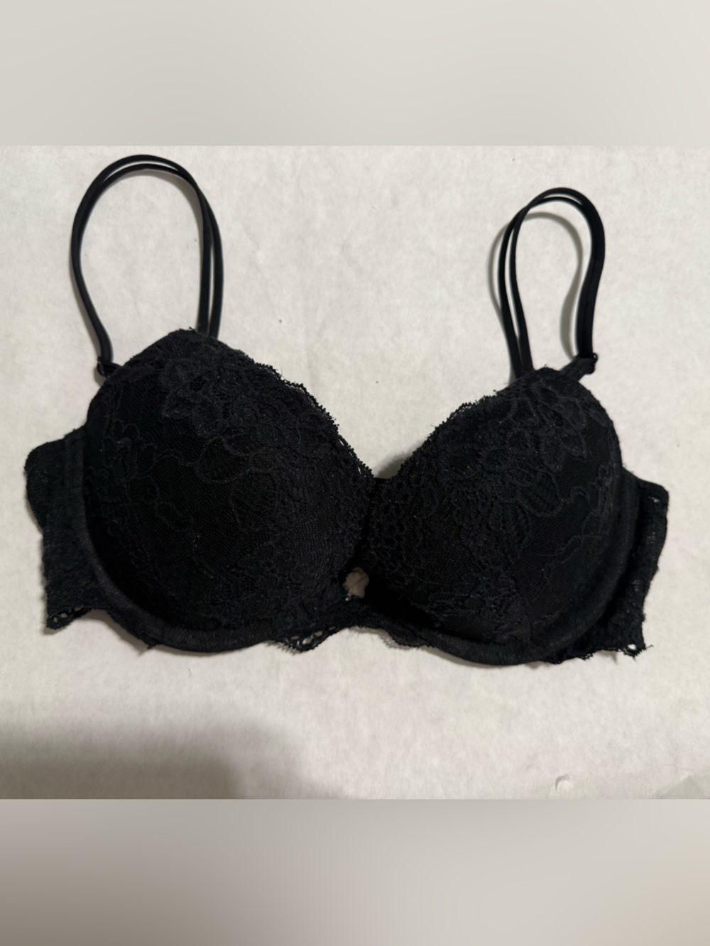 Victorias Secret Black Lace Very Sexy Push Up Bra- 32C